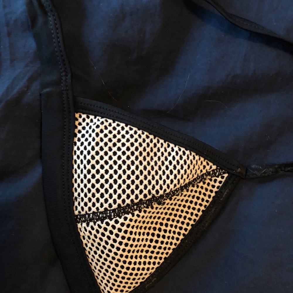 Traingl Top - Picture 2 of 5